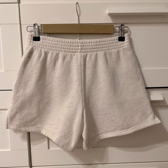 Tna Cozy Fleece Perfect 5” Sweatshort - Picture 3 of 6